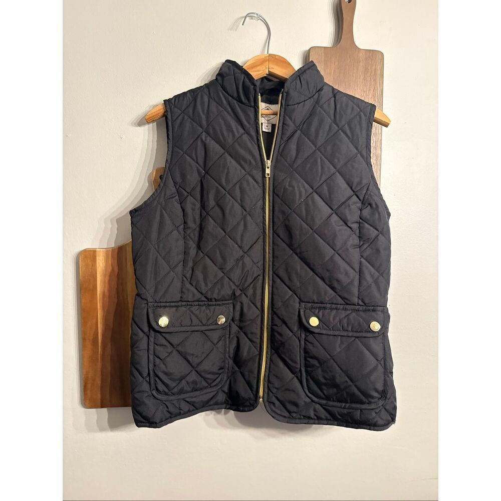 St. John’s Bay Puffer Vest‎ Womens Medium Black Gold Quilted Full Zip Sleeveless